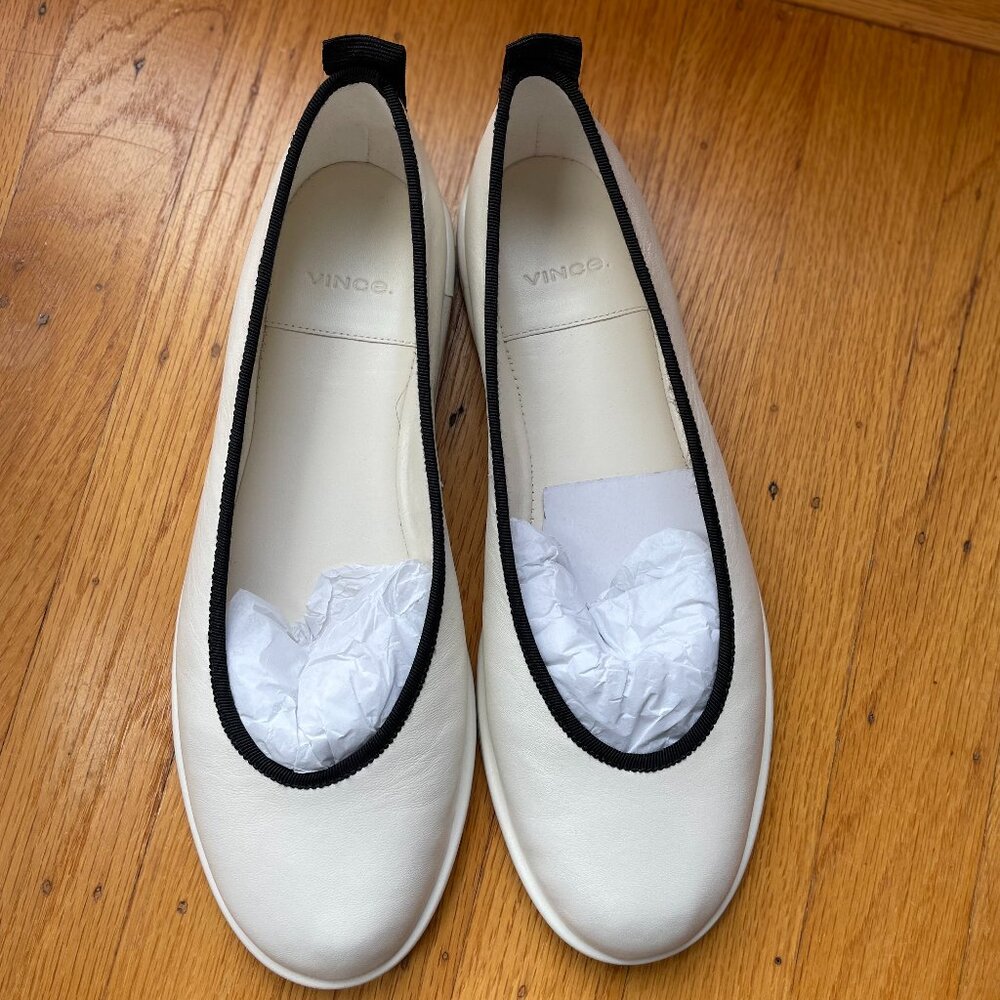 Never worn Vince Ballet Flats, size 8, white calf leather with black trim.